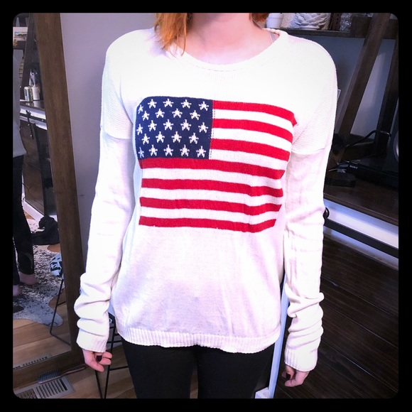 American flag sweater! - Picture 1 of 3